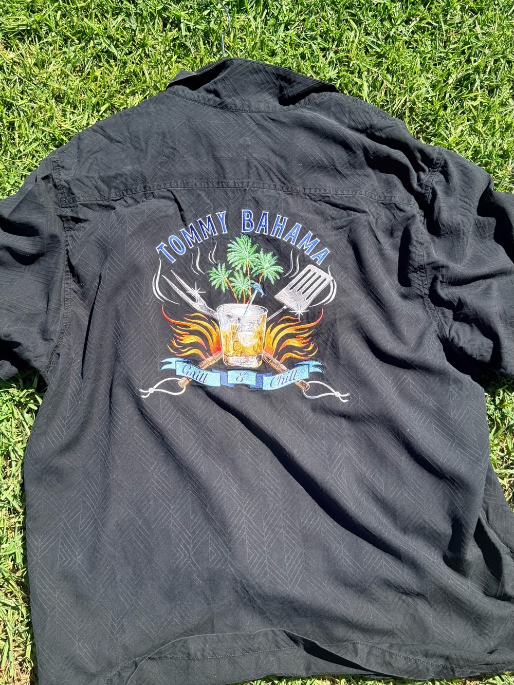 Tommy Bahama Black Short-Sleeve Embroidered Grill & Chill Back Shirt